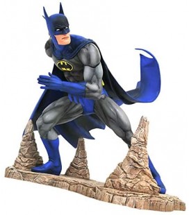 Classic Batman PVC 18cm Statue Diamond Select Toys DC Gallery